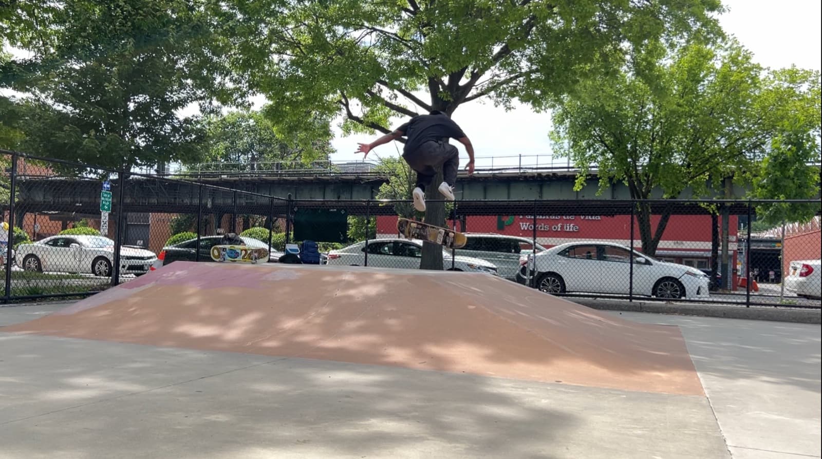 Leon Toppin skateboarding in New York City